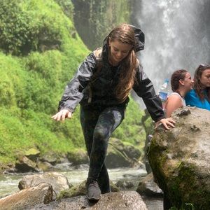 Meet your Posher, Paige